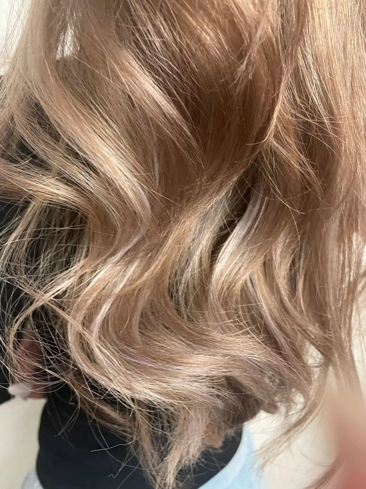Frisur aus dem Salon Coiffeur Cosmetic Maria, Look 1